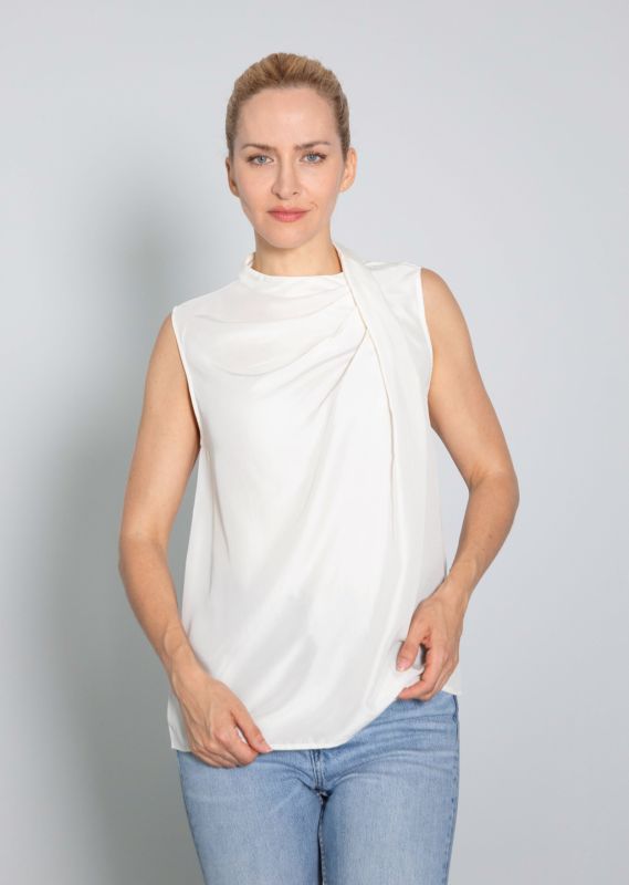 Yoselin Silk top in offwhite