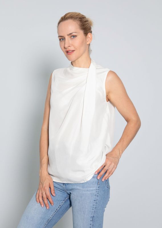 Yoselin Silk top in offwhite